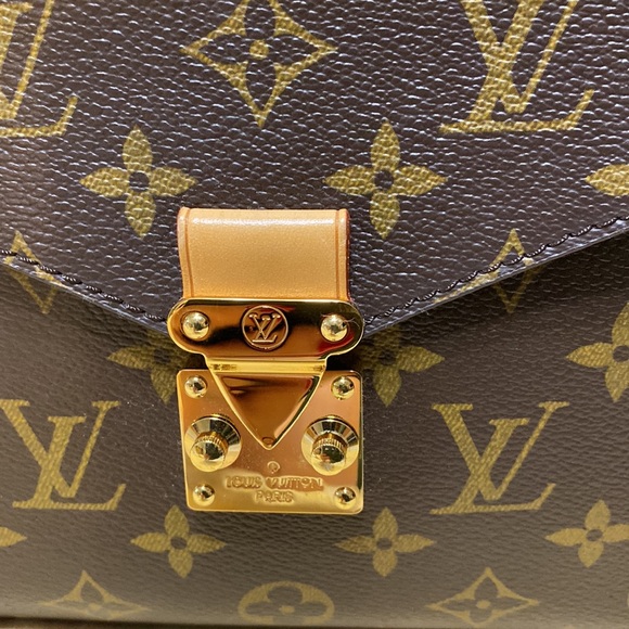 Like New Louis Vuitton Métis Hobo Reverse Monogram Canvas authentic - Picture 6 of 16